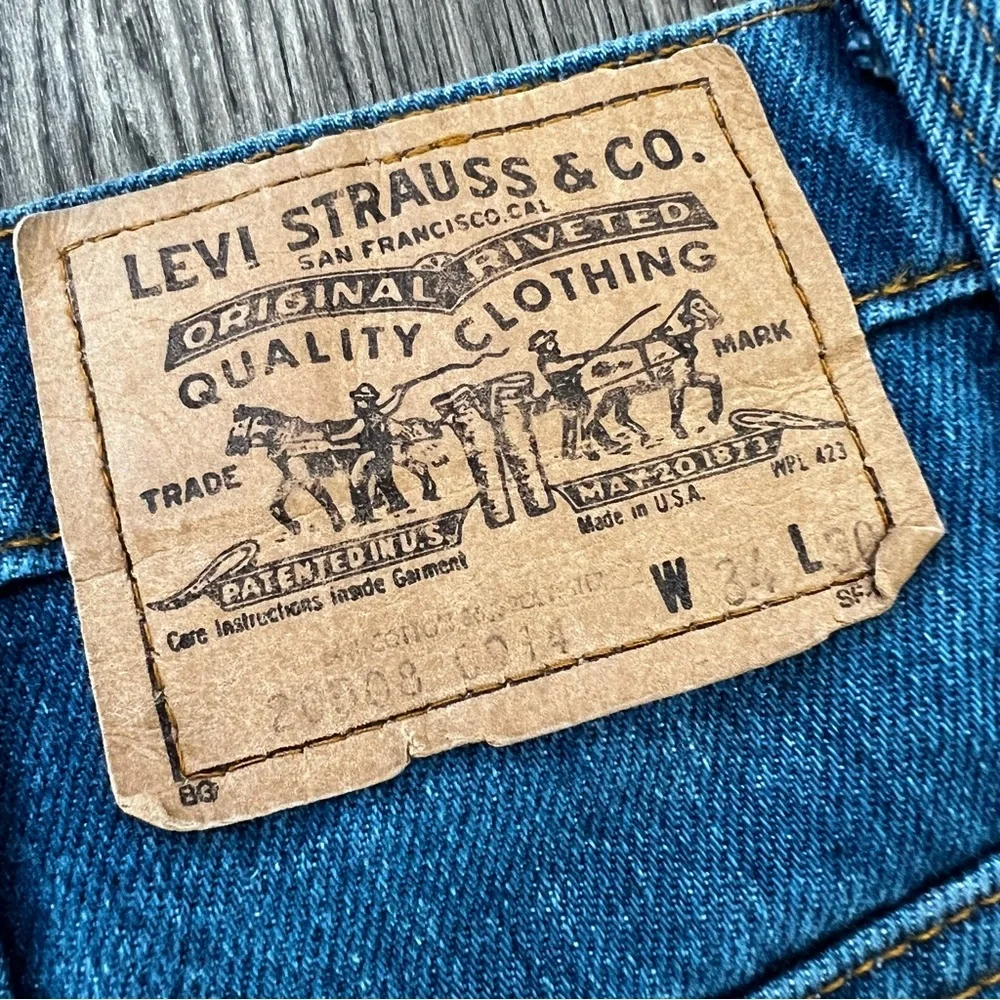 Vintage 80s LEVI’S Orange Tab 20508 0914 Cuffed Denim Jean Shorts 33”